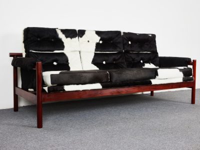 Gonzalo Córdoba, Mid century “Turiguano” Mahogany Sofa, DUJO Havana, Cuba, 1959–1960