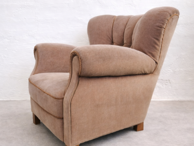 Fritz Hansen, Vintage Lounge Chair model-1518 in Sand Beige Mohair Velvet 1940s, Denmark