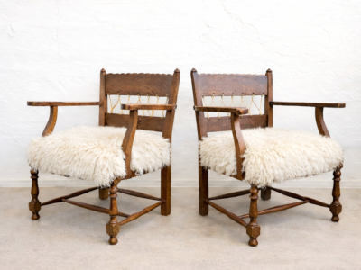 Austrian reform–Werkbund pair of armchairs, design attributed to Oskar Strnad, late 1920s – early 1930s. ( extremeley rare)